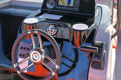 Quicksilver Active 675 Open