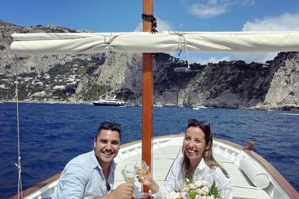 Tour in barca a Capri