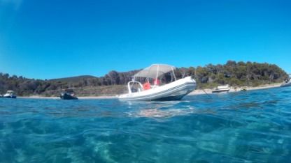 Miete RIB Zodiac Medline Ii Cavalaire-sur-Mer