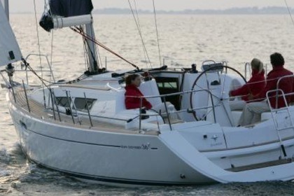 Hyra båt Segelbåt Jeanneau Sun Odyssey 36i Korfu