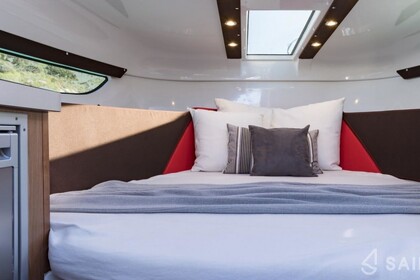 Private boat trip with drinks 2h