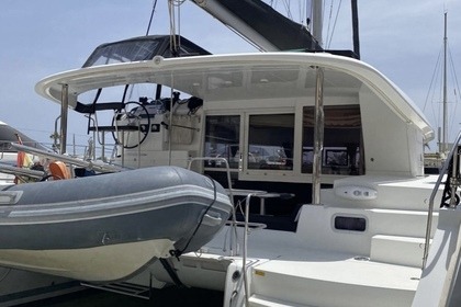 Hire Catamaran Lagoon 400 Marbella