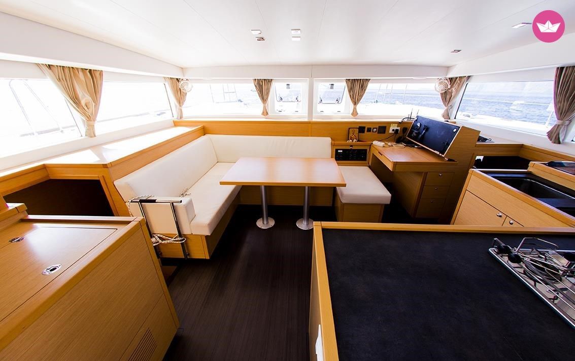 Catamaran LAGOON 400 S2 11.97m 8