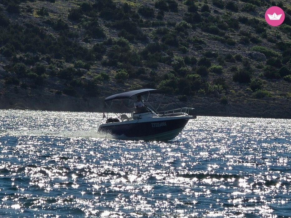 Bateau à moteur Renato Molinari Falcon 640 115cv 2