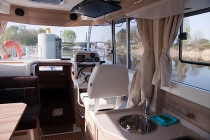 Suncamper 30 Flybridge