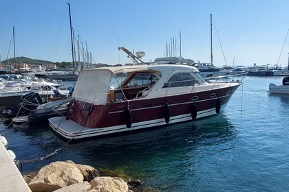 Hire Motorboat Arcoa Mystic 39 Tribunj