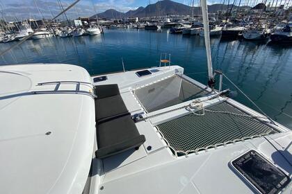 Hire Catamaran Lagoon Lagoon 400 new Lanzarote