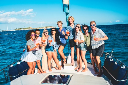 [**#**] - Vivez vos rêves ! Motorsailer classique moderne de luxe traditionnel à Majorque