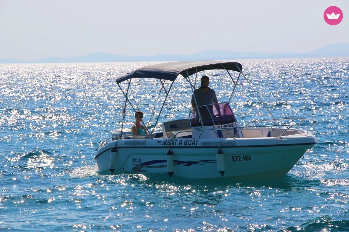 Bateau à moteur Ranieri Voyager 22 150cv 4