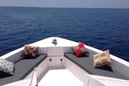 Charter Motorboat Gulf Craft, CUSTOM DESIGN Malé