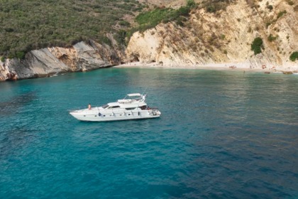 Noleggio Yacht a motore Ferretti 58S Valona