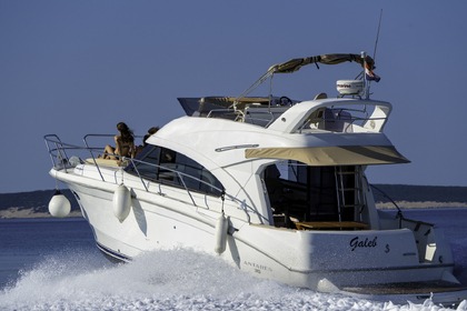 Location Bateau à moteur Beneteau Antares 36 Novalja
