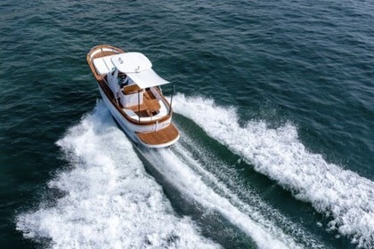 Charter Motorboat Mimi 8,50 wa Sorrento