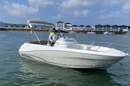 Location Bateau à moteur Jeanneau Cap Camarat 6.5 Cc Hendaye