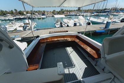 Charter Motorboat Crestitalia AZTEC Province of Agrigento