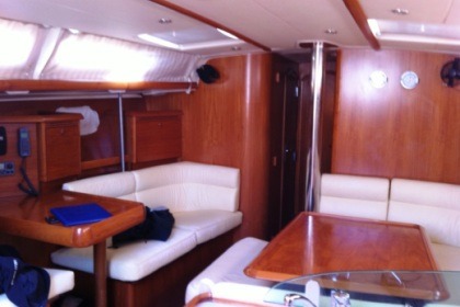 Begin uw avontuur aan boord van een Jeanneau SUN O