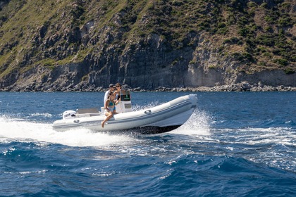 Hire Boat without licence  Italboats Predator 540 (2) Ischia