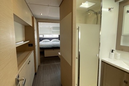 Verhuur Catamaran Fountaine Pajot Saba 50 Ajaccio