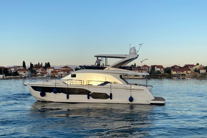 Location Yacht à moteur Absolute 58 FLY Hyères