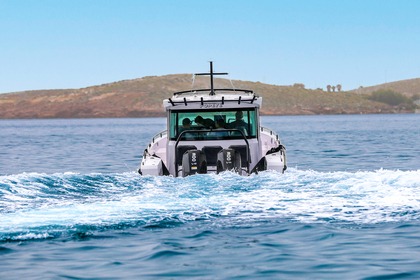 Axopar 37XC Cross Cabin