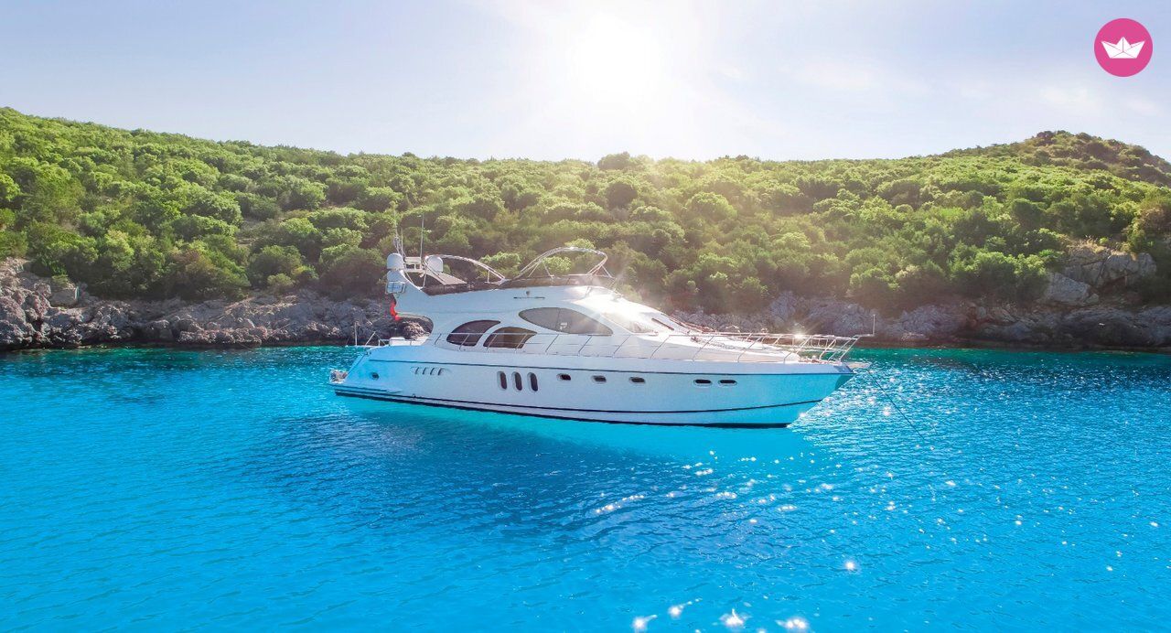 Bateau à moteur custom