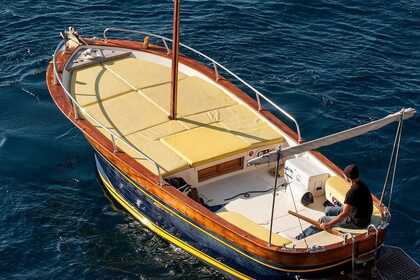 Hyra båt Motorbåt Desimone mare Gozzo Sorrentino Nerano