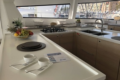 Charter Catamaran Bali 5.4 Lefkada