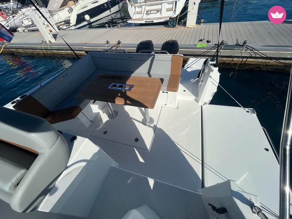 Bateau à moteur Bénéteau Flyer 9 SUNdeck 500cv 6