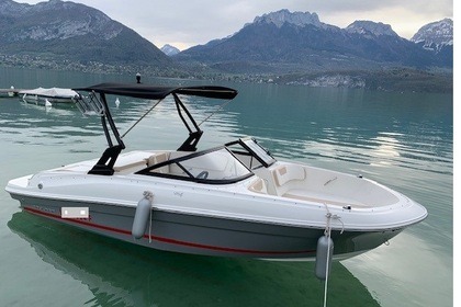 Miete Motorboot BAYLINER VR4 INBORD Annecy