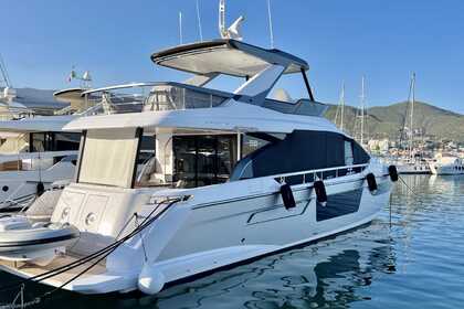 Azimut 68 Fly