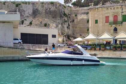 Charter Motorboat Bavaria 38 Valletta