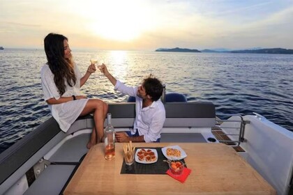 Jeanneau Cap Camarat 9.0 WA Motor Yacht Rental in Eivissa, Illes Balears