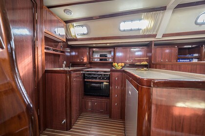 Sail in Luxury with "Mythos" - Your Perfect Yacht Charter in Pireas