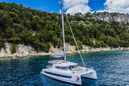 Hire Catamaran Catana Group Bali 4.2 - 4 + 1 cab. Kaštel Gomilica