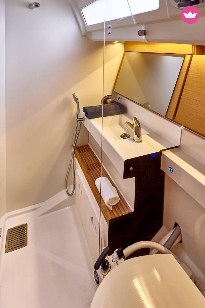Voilier Jeanneau Sun Odyssey 440 13.4m 6