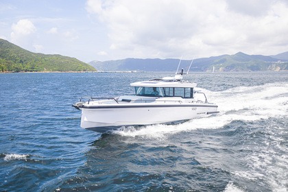 Hire Motorboat Axopar 37 Hong Kong