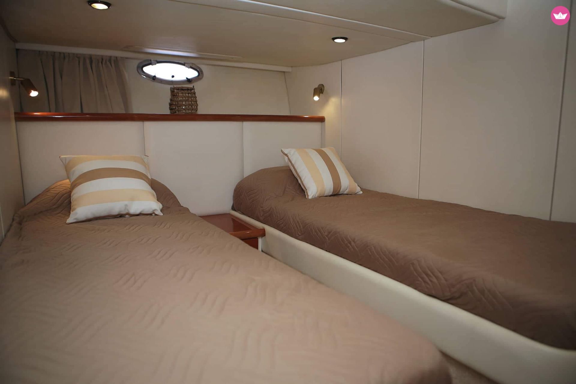 Motorboat Sunseeker 47 Camargue  