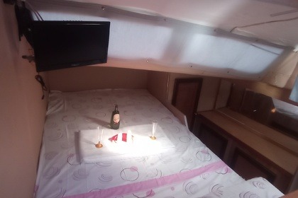 Mieten Sie diesen Katamaran 33 mit 4 Kabinen Bauja