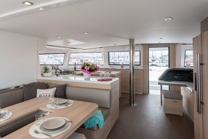 Noleggio Catamarano Catana Group Bali 5.4 - 6 + 2 cab. Raiatea