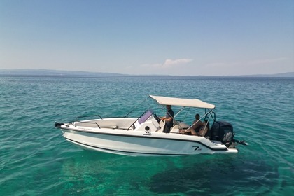 Rental Motorboat Compass 7s Halkidiki