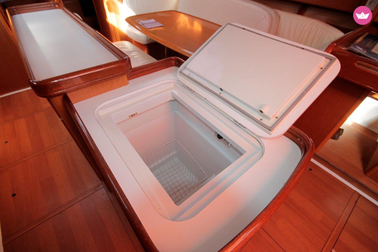 Beneteau Cyclades 50.4 in Sliema for rental