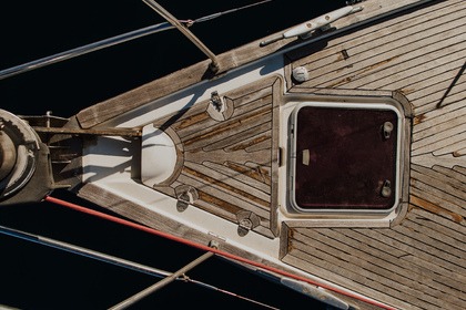 Velero Iorana – Un hogar flotante lleno de historias