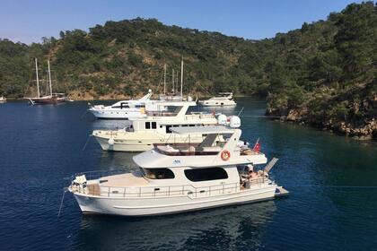 Custom Built Motoryacht