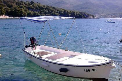 Rental Motorboat Handcrafted Traditional Wooden Pasara Slano