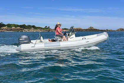 Miete RIB Zodiac Pro Open 650 Lézardrieux