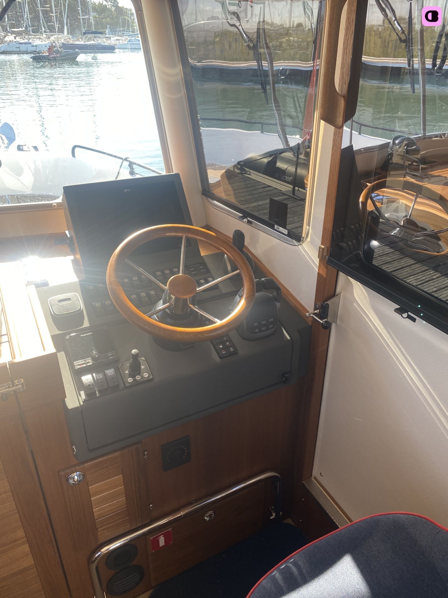 Bateau à moteur Targa Targa 32 760cv 7