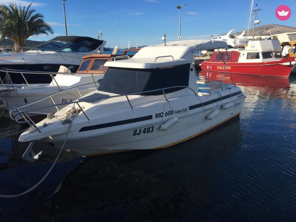 Rio Rio 600 Cabin Fish à Antibes à louer