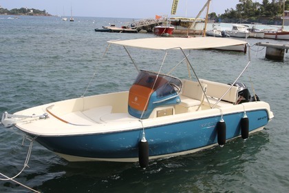 Rental Motorboat INVICTUS  200 FX Agay