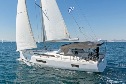 Hyra båt Segelbåt Beneteau Oceanis 51.1 (5+1 cab) A/C & GEN Aten