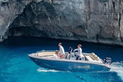 Noleggio Barca a motore Nautica scar next Sorrento